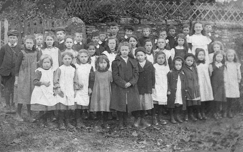 Levens School children c1905
